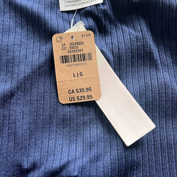 PINK Victoria’s Secret SEAMLESS RIB SHORT-SLEEVE CROP TOP FINAL SALE - Picture 3 of 4